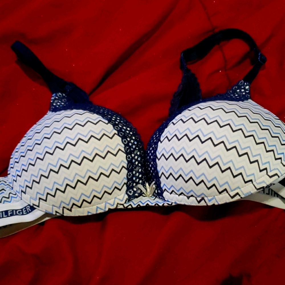 Tommy Hilfiger bra